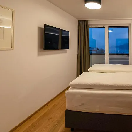Wally Berg - Apartment